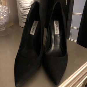 NWOB Steve Madden Prance Pumps (Black Suede)